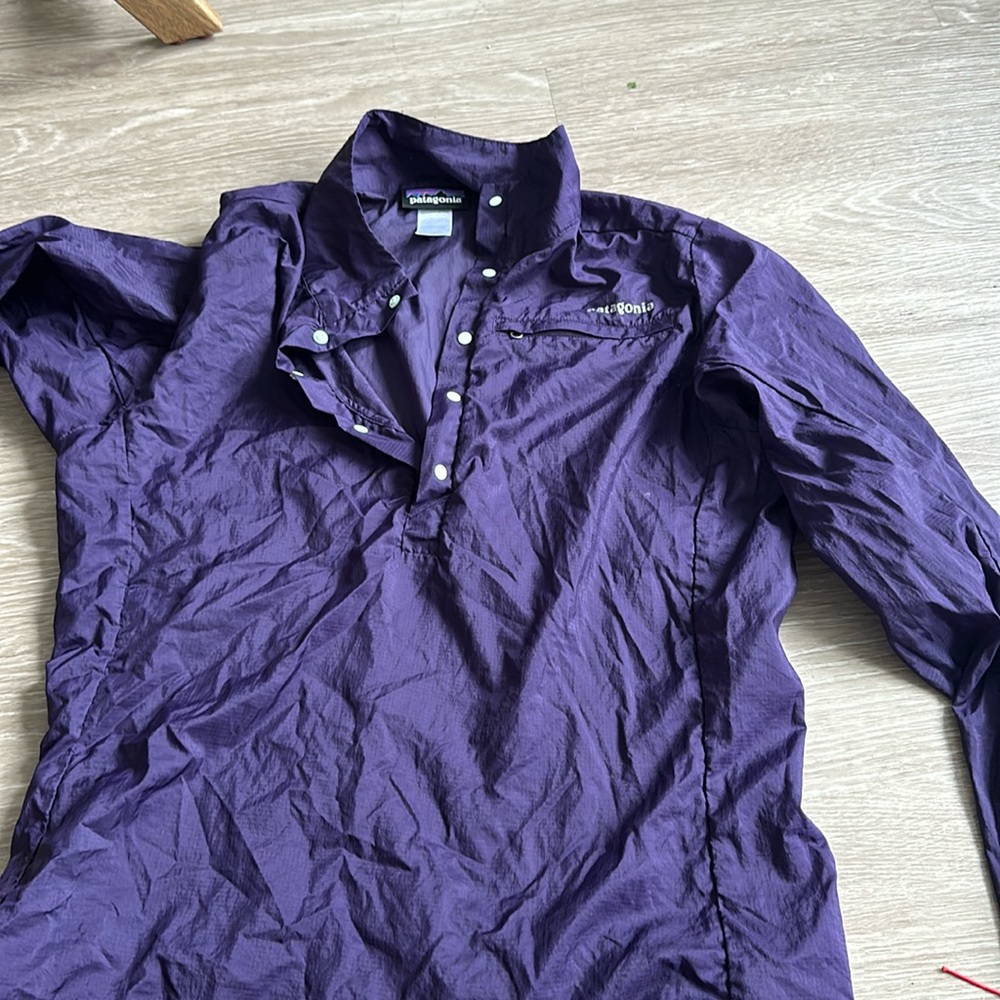 Patagonia wind breaker